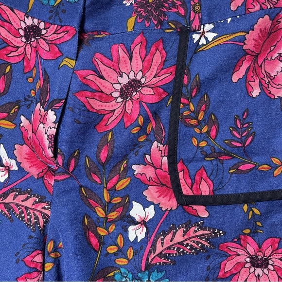 Loft Linen Blend Blue Floral Shorts Size 6 Contrast Pocket 3.5” Inseam Soft Flow - Picture 3 of 8